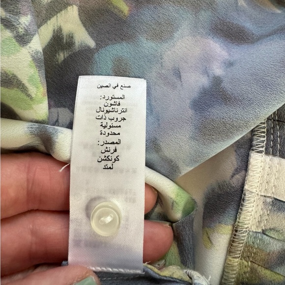 Like New French Connection Blouse - Picture 5 of 8